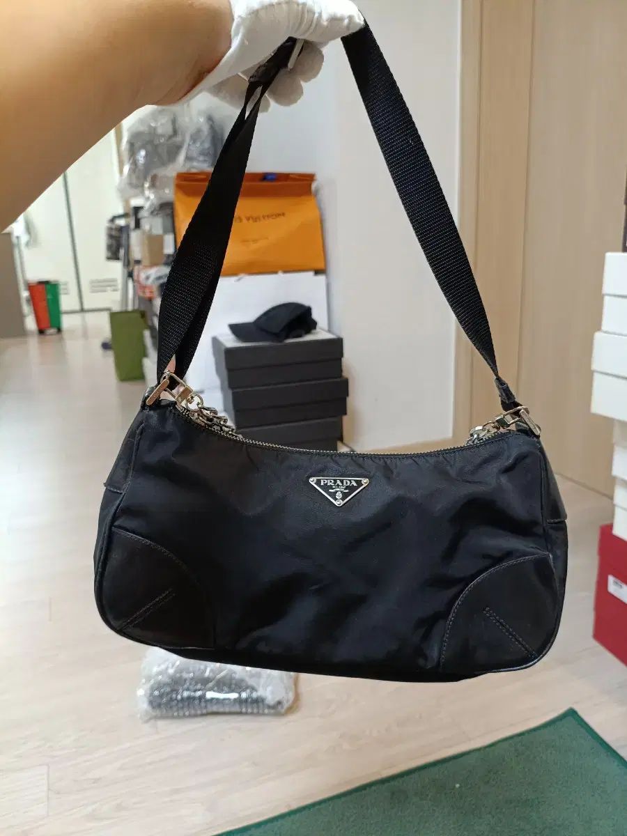 PRADA ポコノ ホーボーバッグ