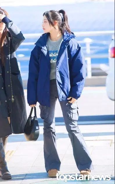 ナイキ ソロ スウッシュパファー