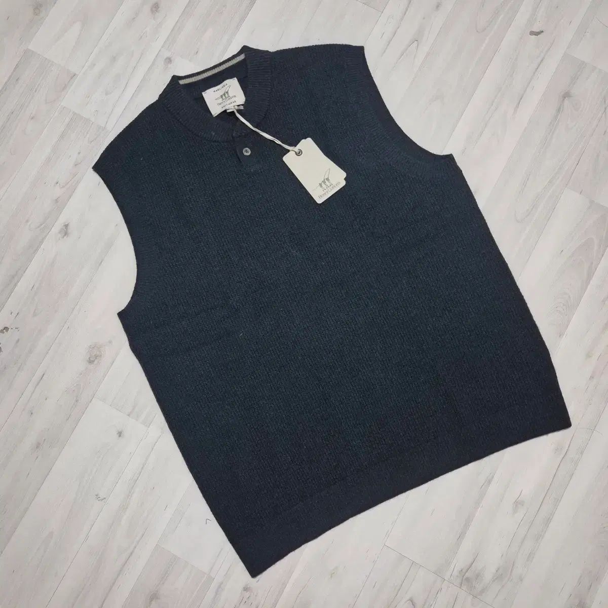 ヘンリーコットンズ ボタンネック ニット ベスト