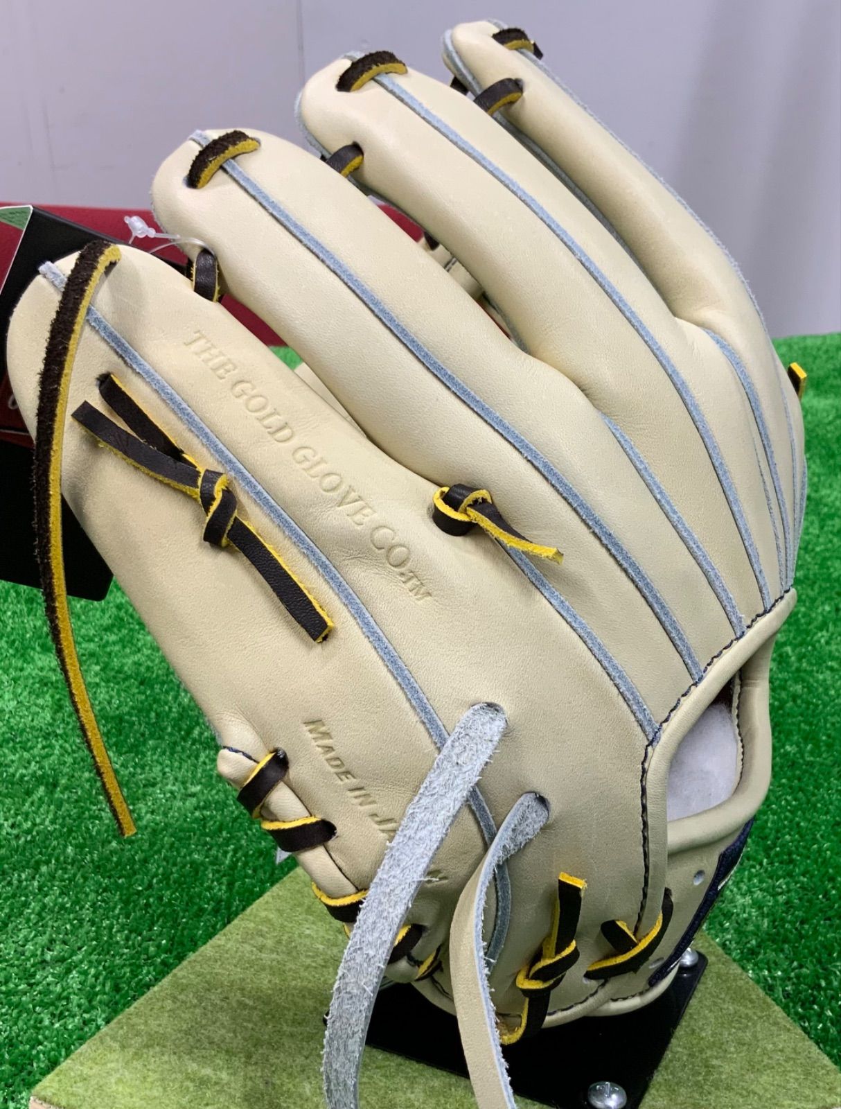 10％OFF 新品 ローリングス硬式用グラブ右投・内野手用 - メルカリ