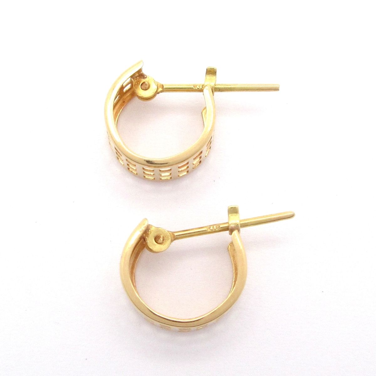 Unbranded(ノーブランド) ピアス美品 K18YG 総重量:1.0g - メルカリ