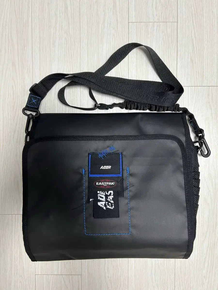 ADER ERROR アーダーエラー x EASTPAK イーストパック ショルダーバッグ