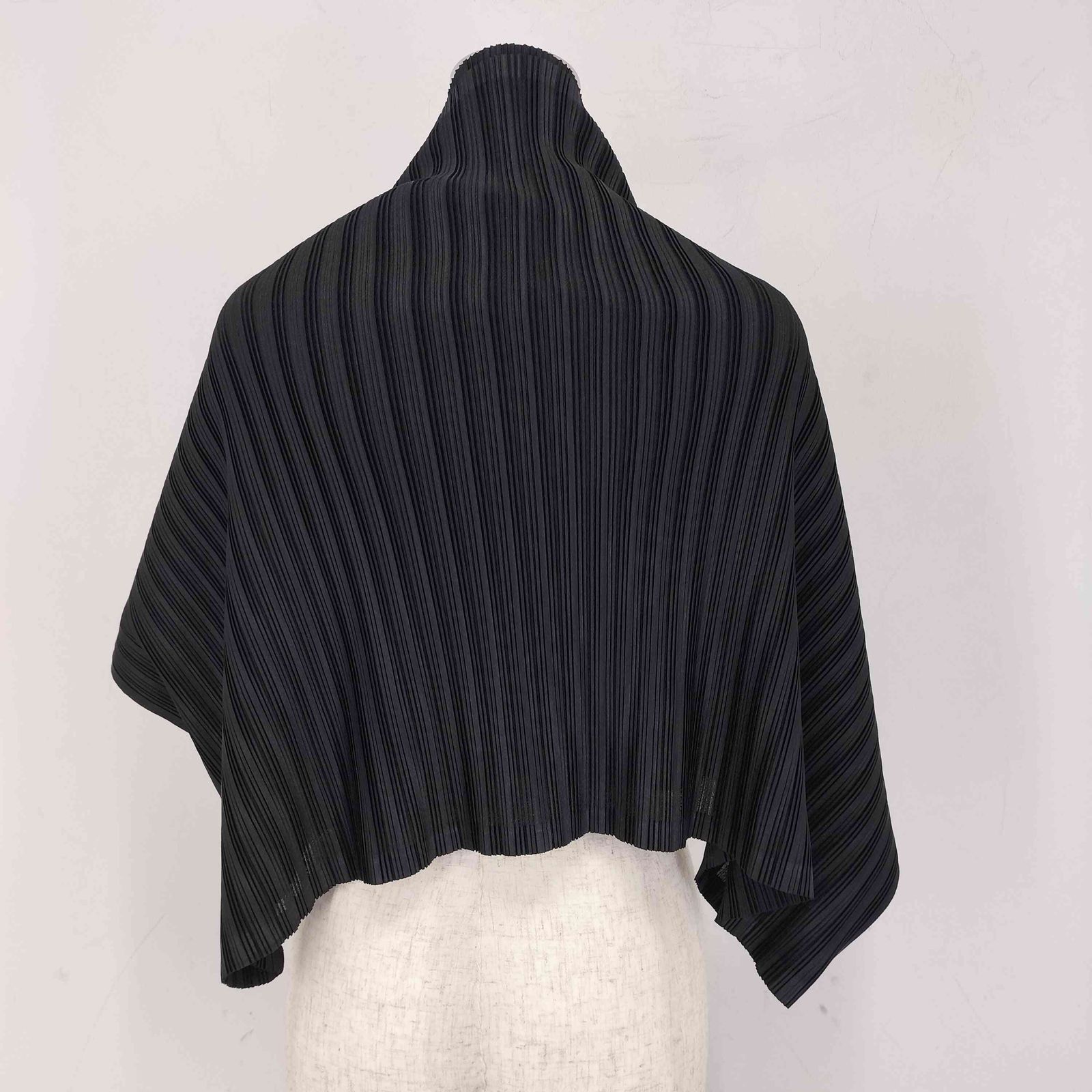 プリーツプリーズイッセイミヤケ PLEATS PLEASE ISSEY MIYAKE プリーツ