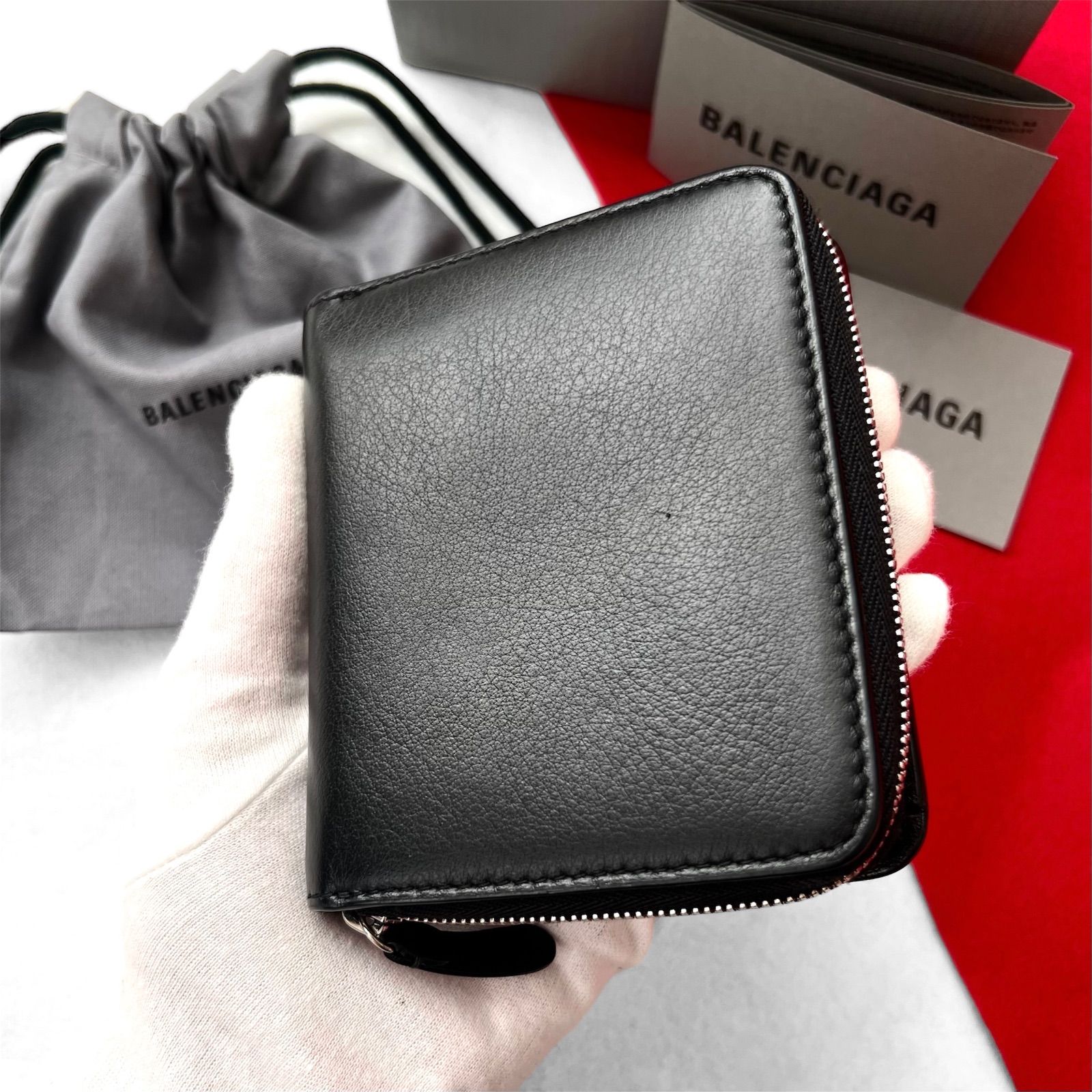  バレンシアガ財布 二つ折財布ファスナー490618 黒 ブラック レザー 箱 二つ折り財布 折り財布