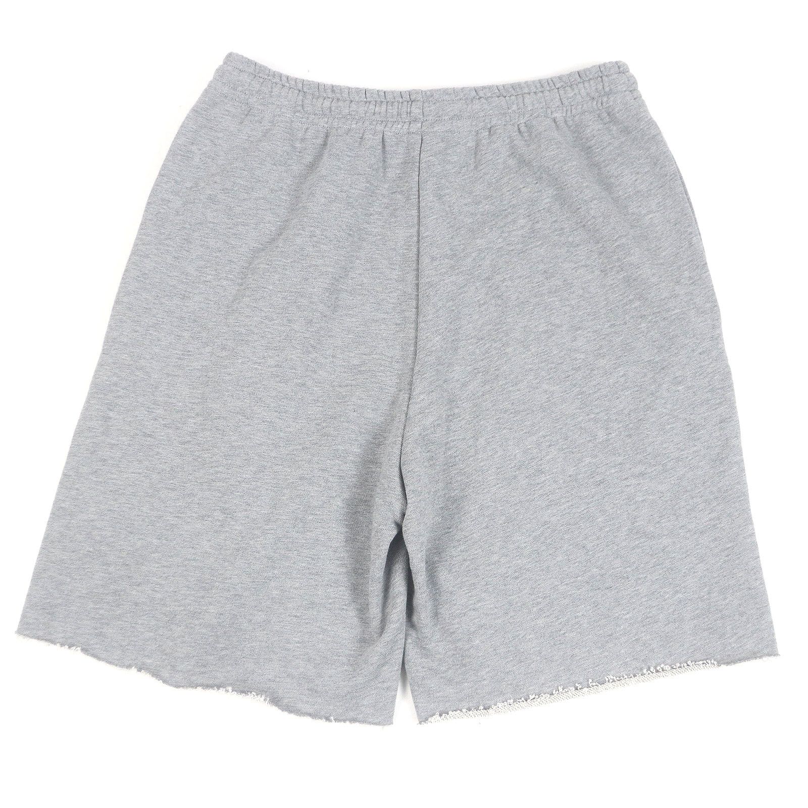 入手困難✨ セリーヌ ショートパンツ メンズ ユニセックス ロゴプリント グレー 入手困難✨ セリーヌ ショートパンツ メンズ ユニセックス ロゴ