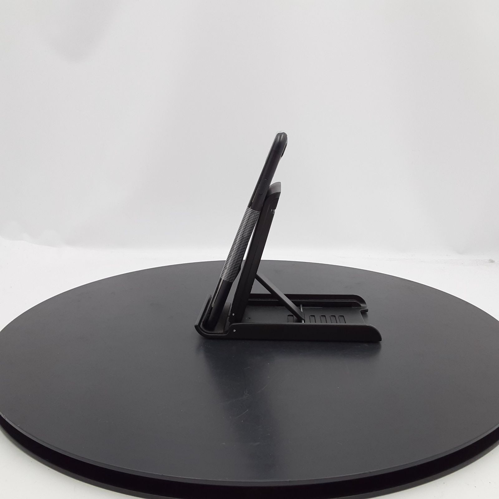 ☆起動不可/ジャンク☆Apple iPhone SE2 MHGP3J/A Softbank ブラック