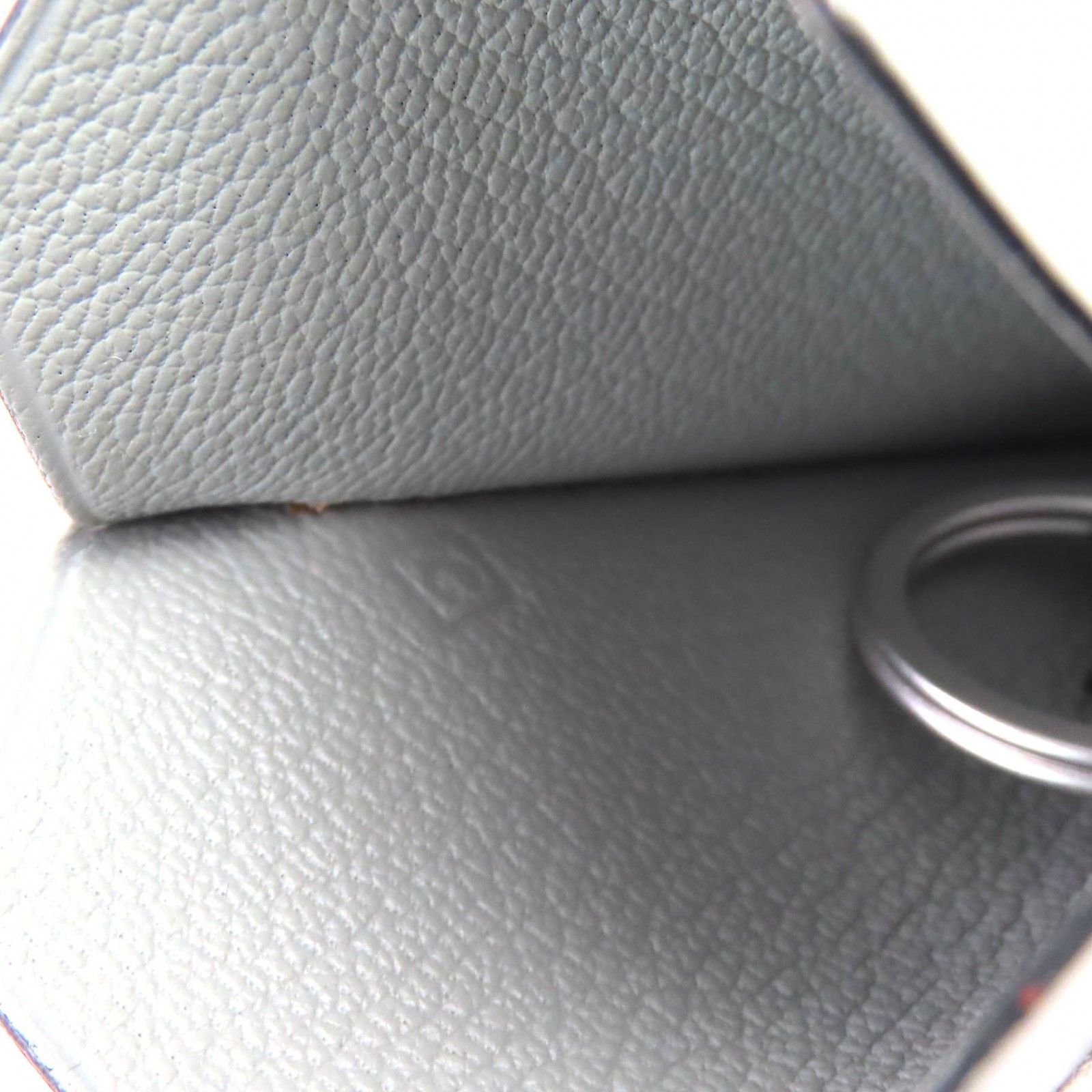 ペンダント グレー