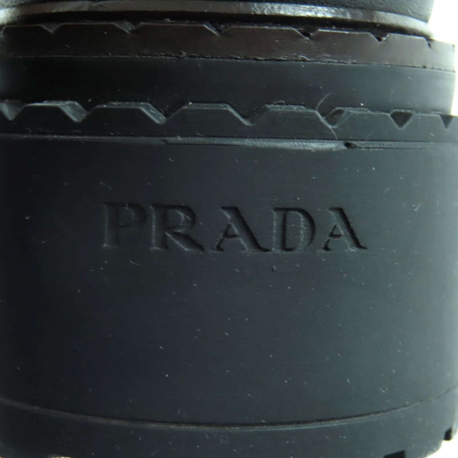 トライアングルロゴプレート付き ミドル丈