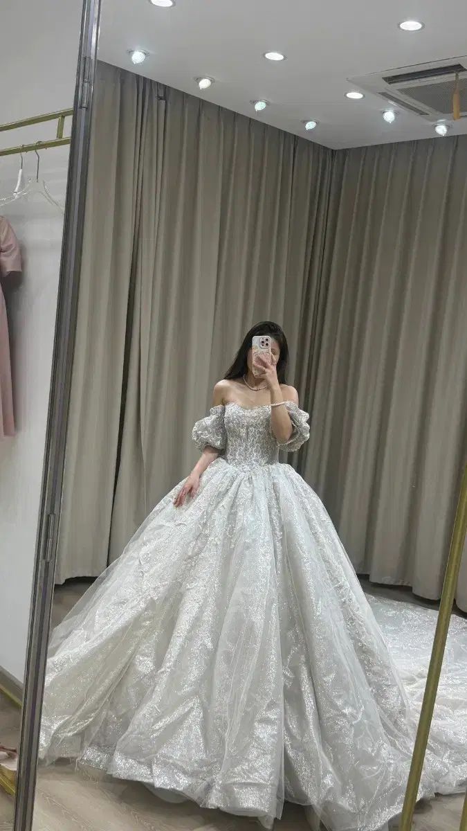 中世ヨーロッパ風ウェディングドレス