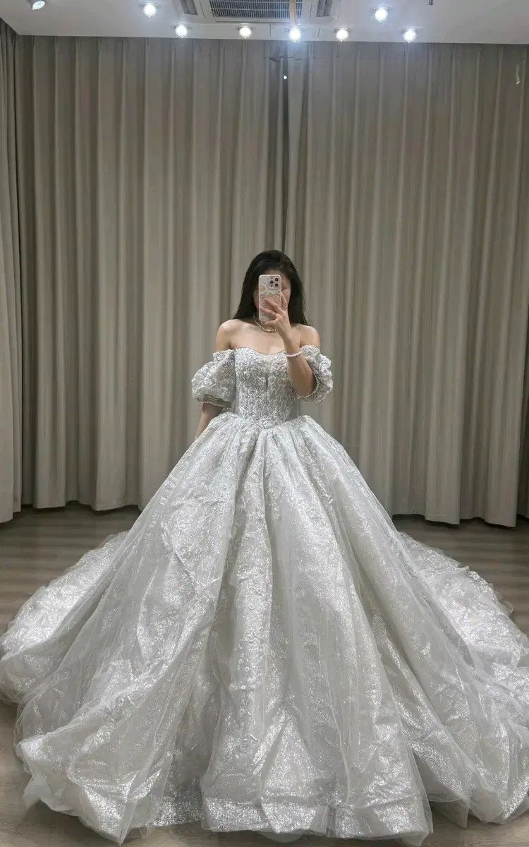 中世ヨーロッパ風ウェディングドレス