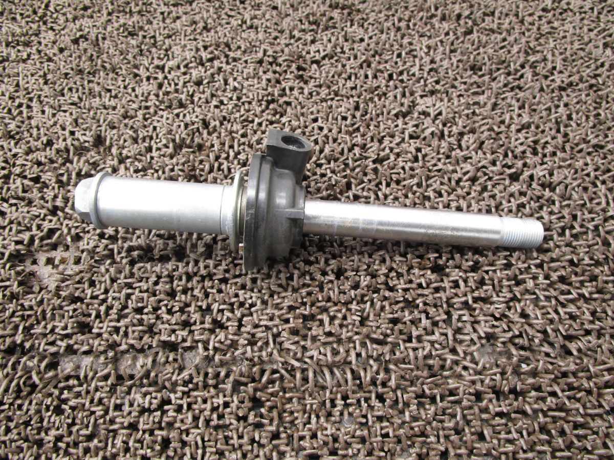 イナズマ1200 フロントアクスルシャフト メーターギア A 9404 GV 76 スズキ V 719 INAZUMA キャブ車