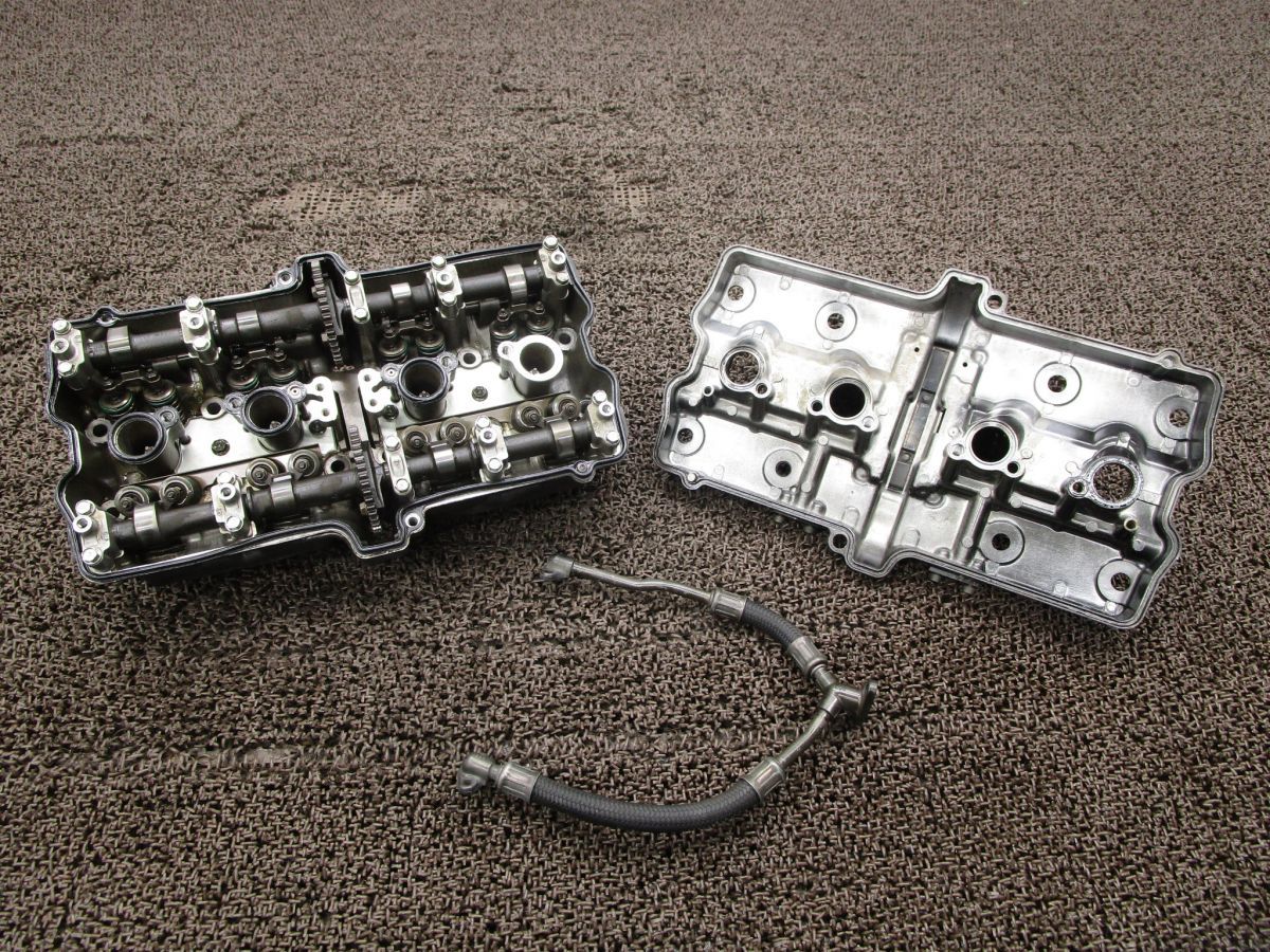 イナズマ1200 シリンダーヘッド A 9590 GV 76 スズキ V 719 INAZUMA キャブ車