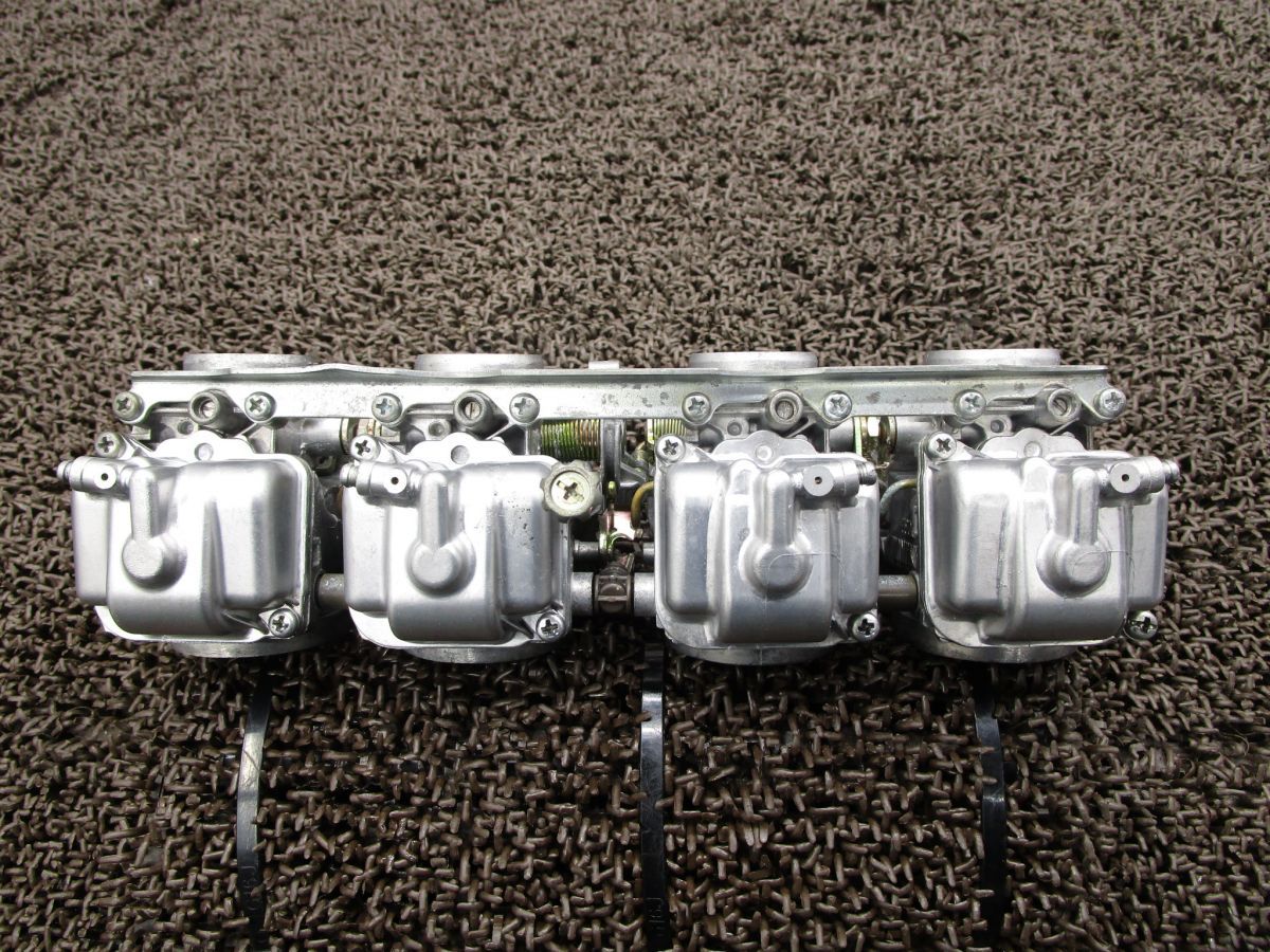 イナズマ1200 キャブレター △A9558！GV76A OH素材に スズキ 【 V719