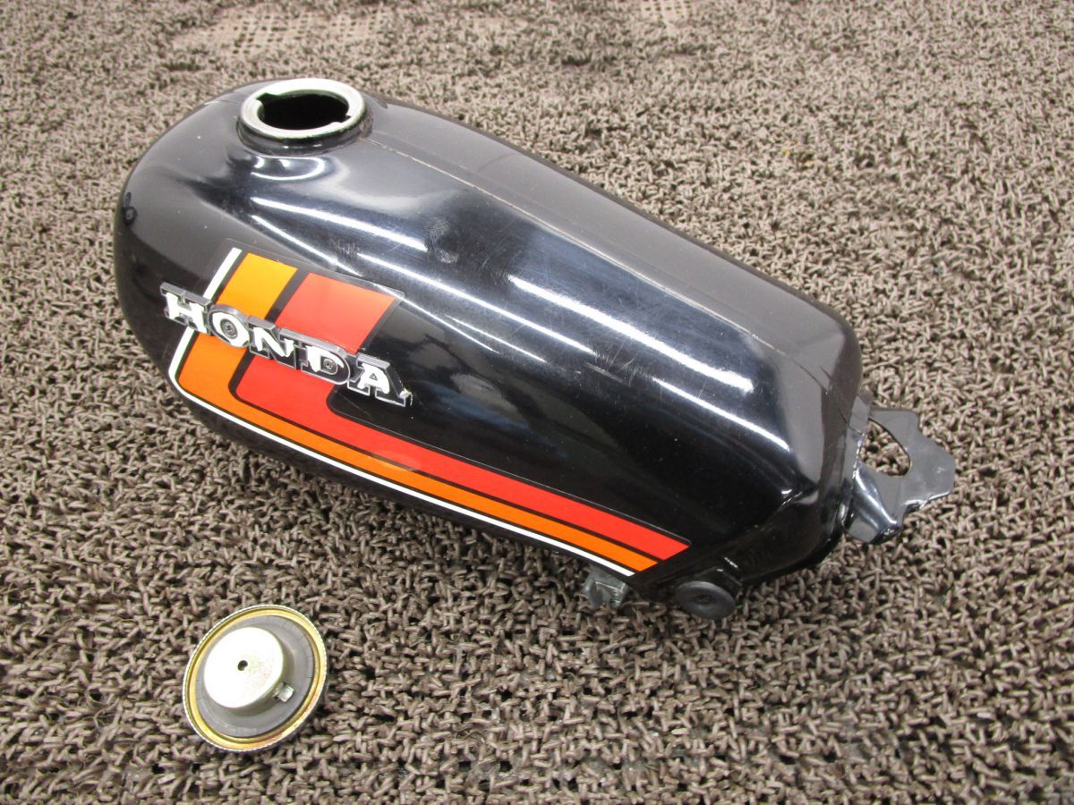 GSX1400 燃料タンク ブラック 凹みなし バイク パーツ 【公式通販】