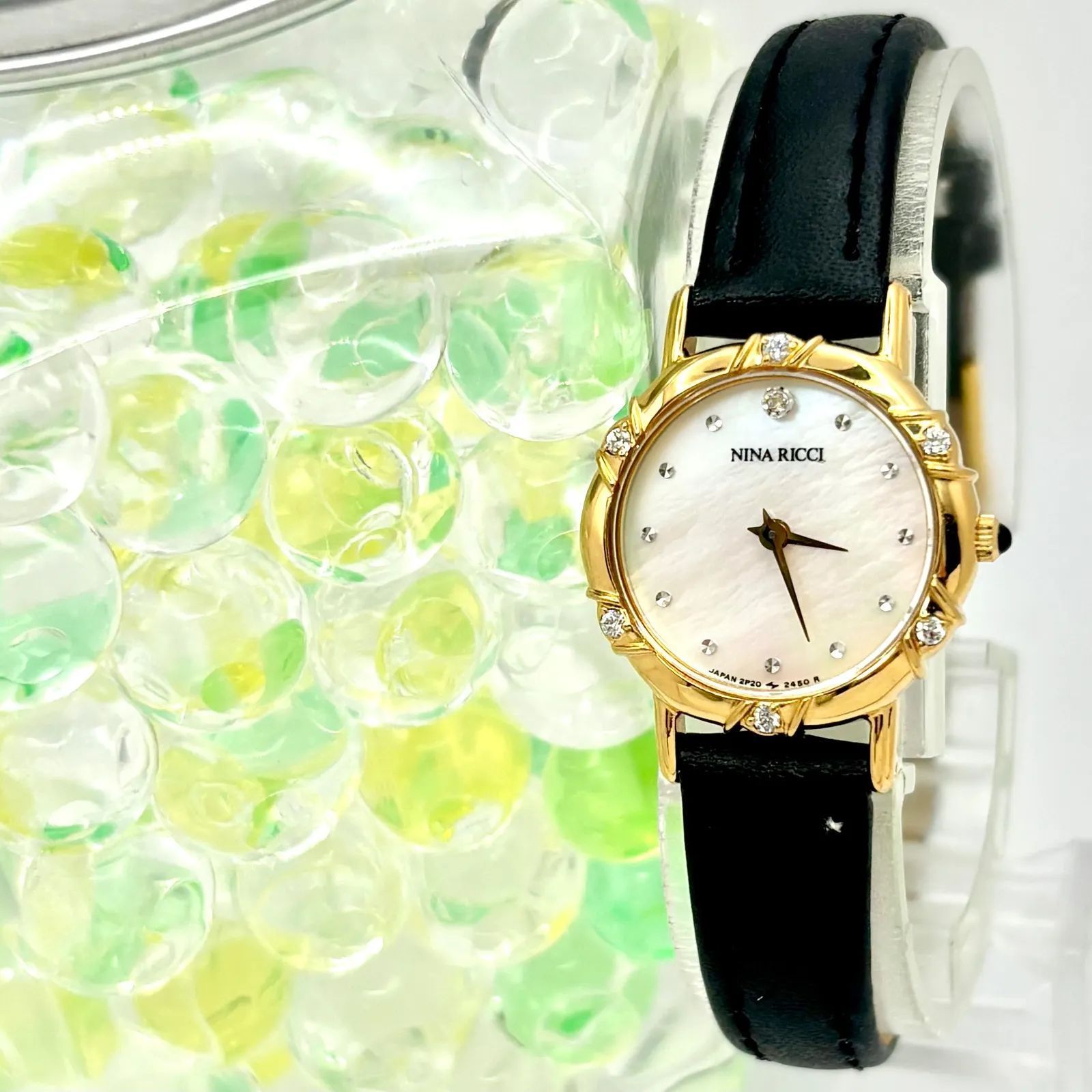 美品 新品電池 ニナリッチ ダイヤ シェル ゴールド レディース 腕時計 ドレス 美品/新品電池】NINA RICCI ニナリッチ 7Pダイヤ シェル レディース