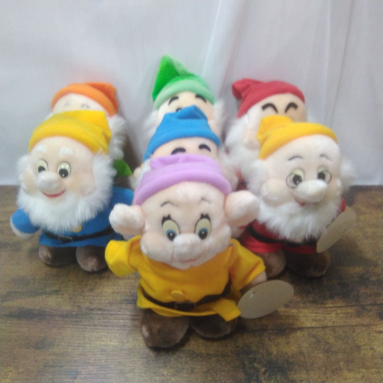 トミー ぬいぐるみ ディズニー 七人の小人、7体セット Q976 - メルカリ