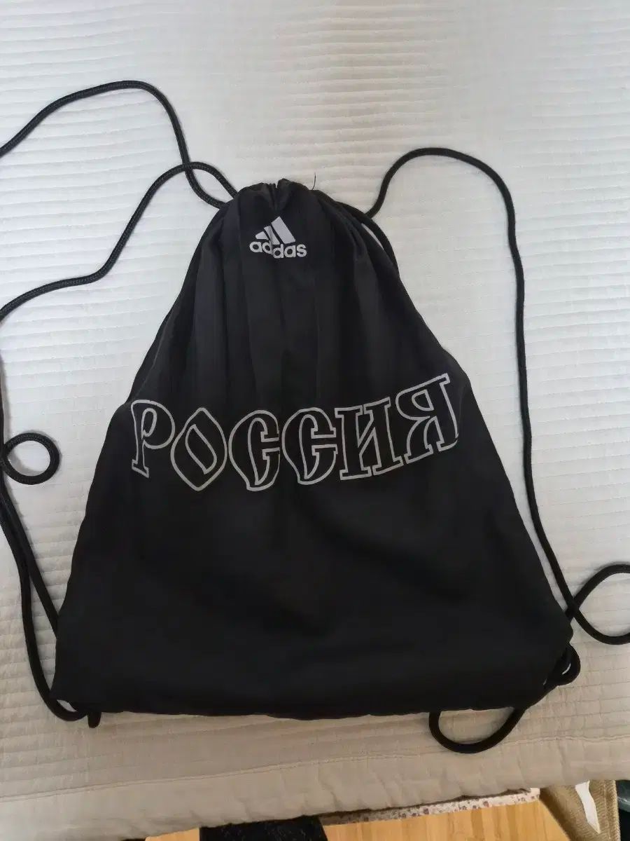 ゴーシャ x アディダス ジムバッグ