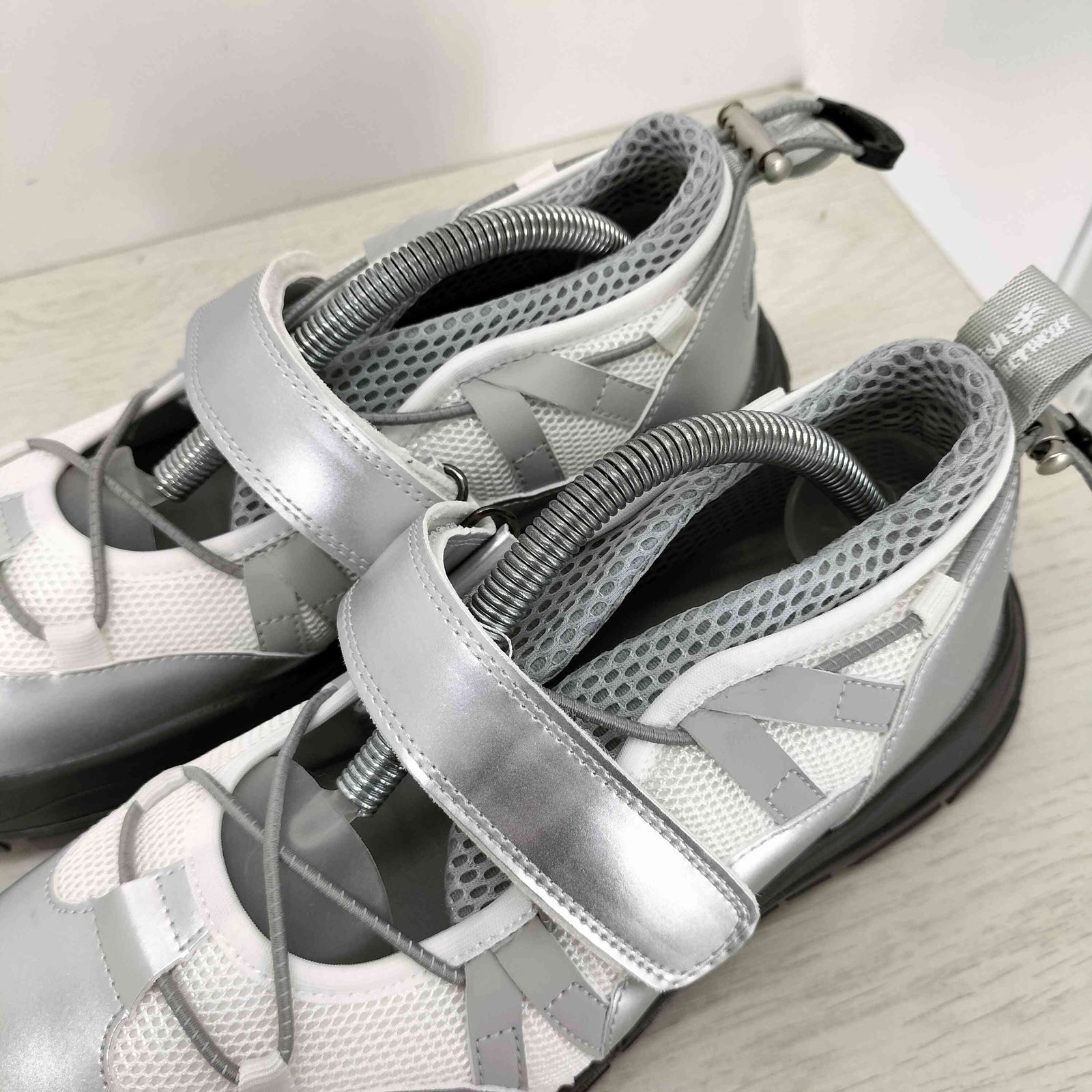 USED古着(ユーズドフルギ) {{Rockfish Weatherwear}}BRYN VELCRO SNEAKERS レディース UK：5 【中古】【ブランド古着バズストア】 ユーズドフルギ USED古着 BRYN VELCRO SNEAKERS レディース UK：5