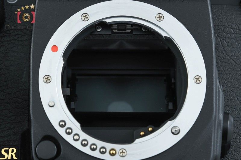 1 デジタル一眼レフカメラ