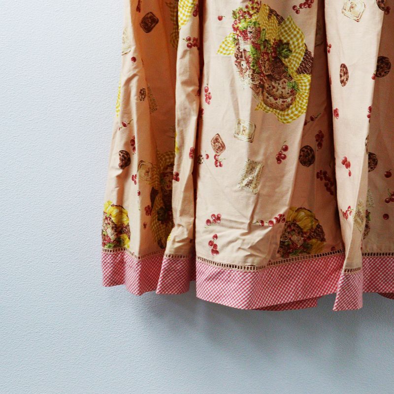 スイーツバスケットpt シャーリング刺繍