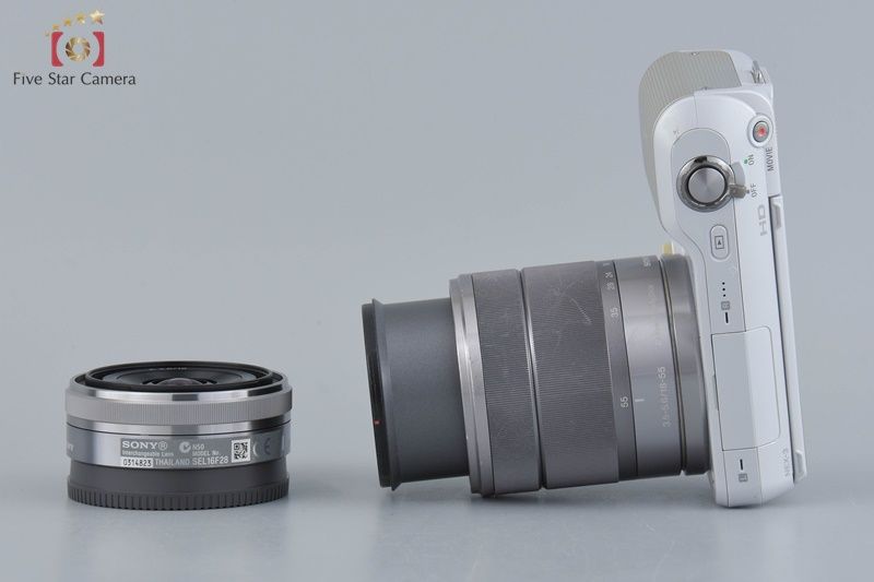 ホワイト ミラーレスカメラ