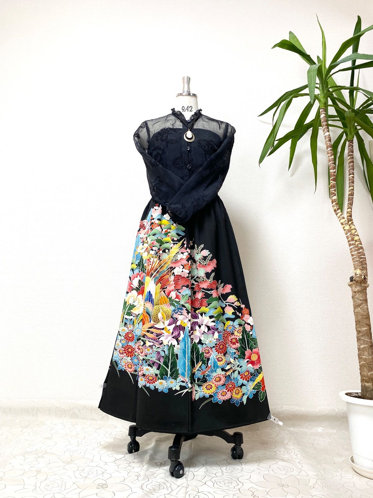 セレブ着物スカートフリーサイズ1点物黒留袖着物リメイクウエストゴムロングスカートフリーサイズ みハンドメイドNO.6020