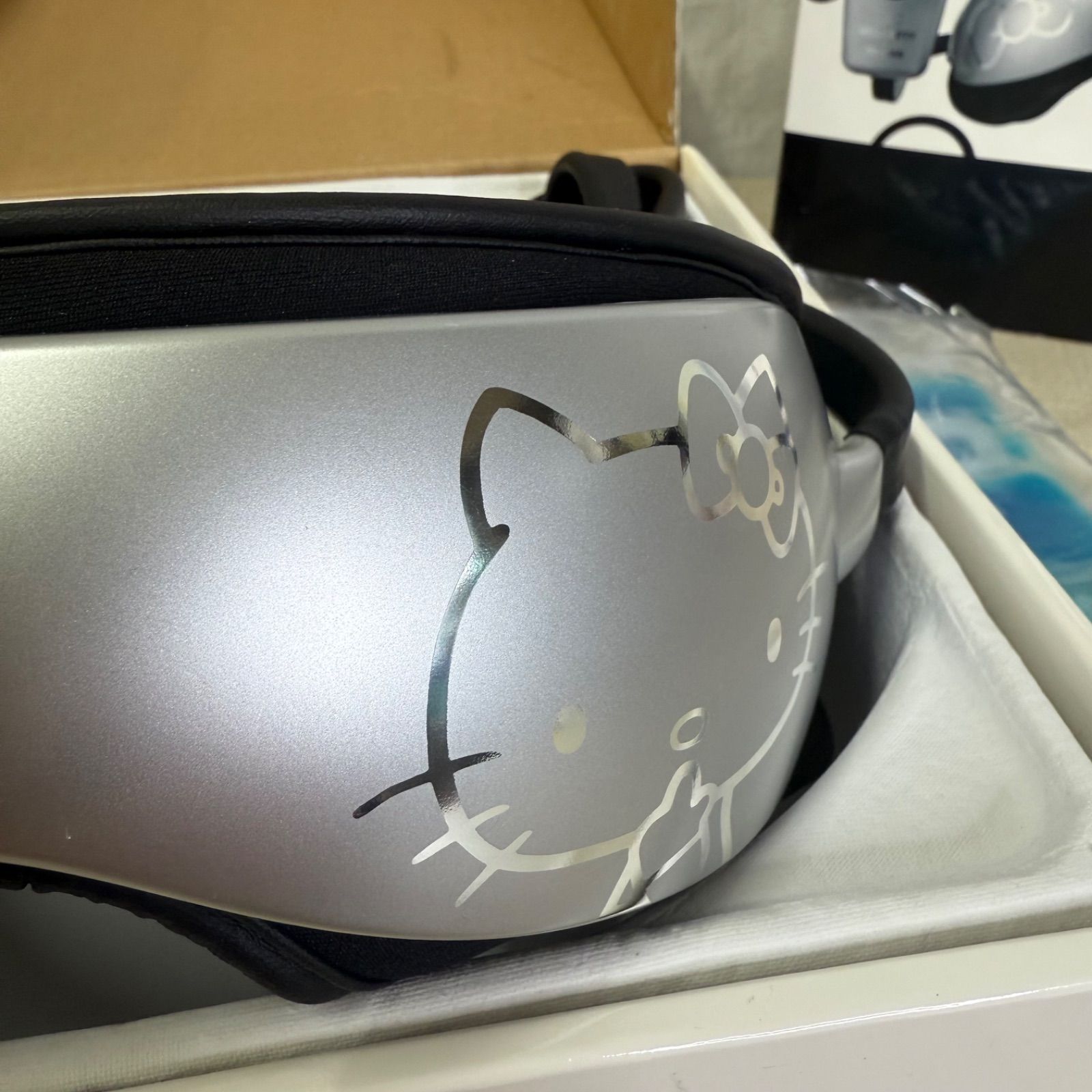 ヤーマン家庭用美容器アセチノアイズエステ HelloKittyデザイン - メルカリ