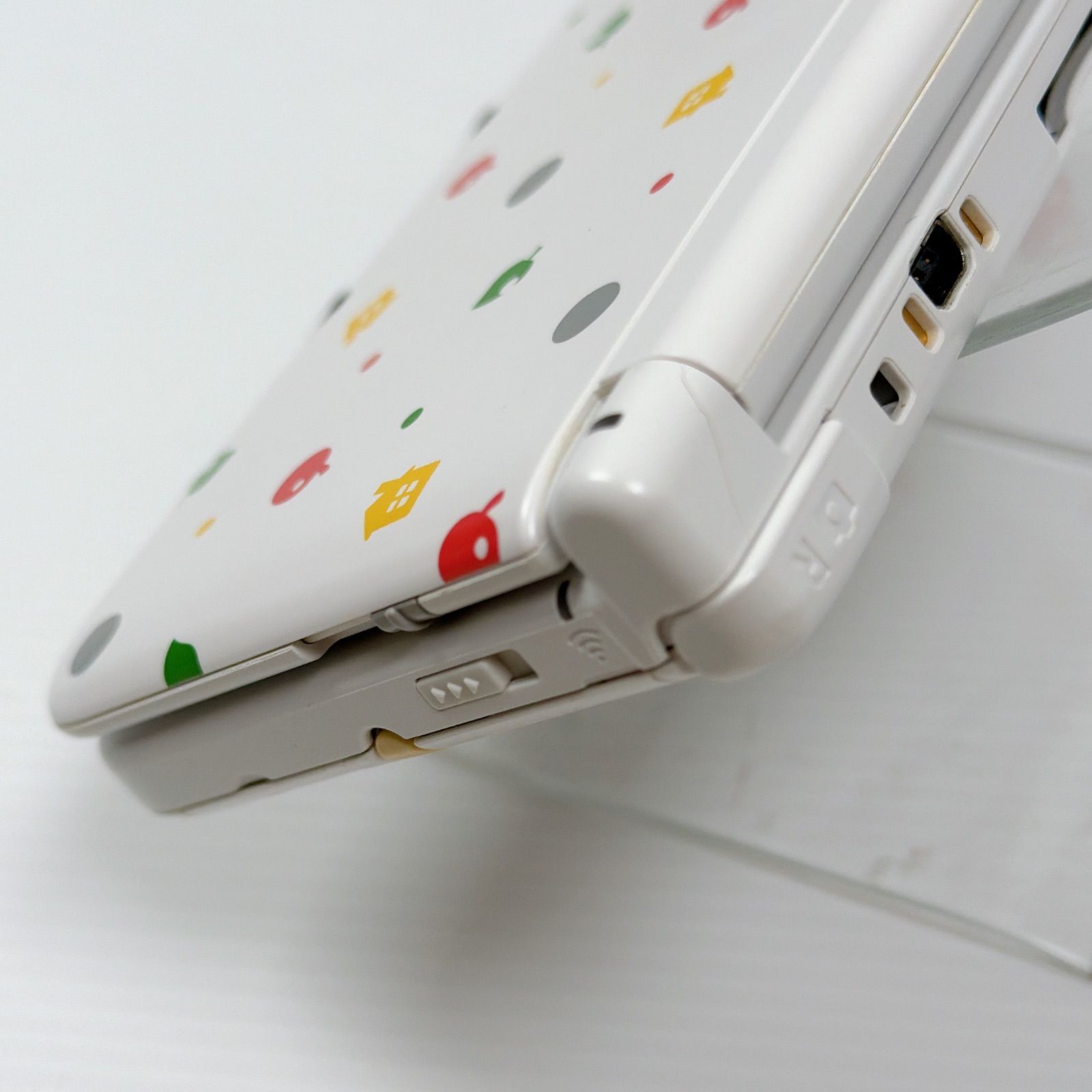 ニンテンドー 3DSLL とびだせどうぶつの森パック 画面極美品 ソフト 