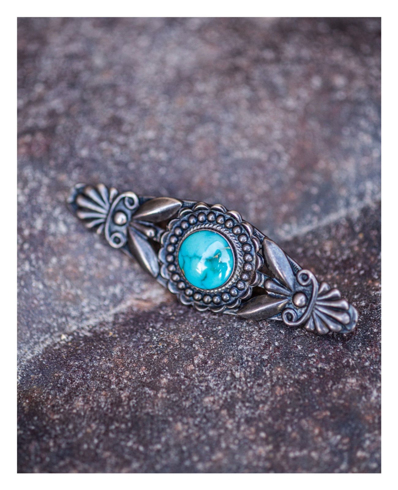 ナバホ スプリットシャンク ターコイズ ハイブリッド シルバーブローチ フレッドハービー