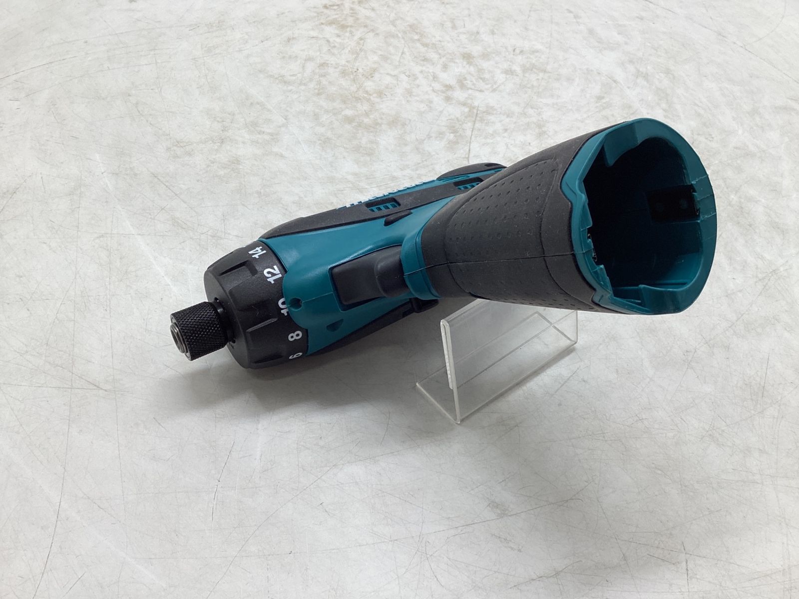 V充電式ドライバドリル