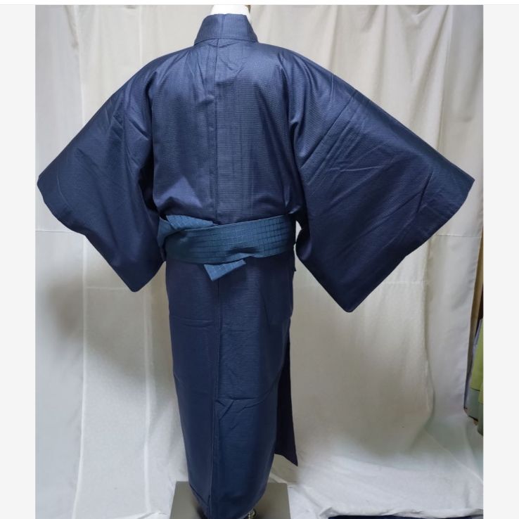 男性着物 正絹本場大島紬 アンサンブル 100亀甲 総詰め フルセット ⑦ 男性着物 正絹本場大島紬 アンサンブル 100亀甲 総詰め フルセット ⑦