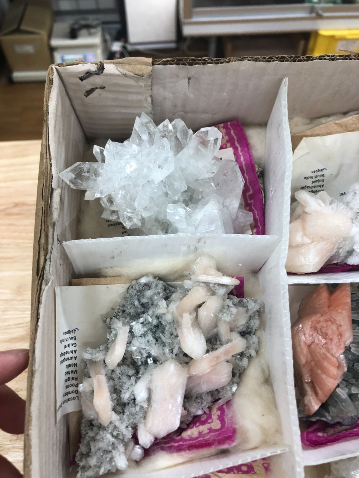  沸石 Apophylite Stilebite BOX 壁面ラック 置物 インテリア小物