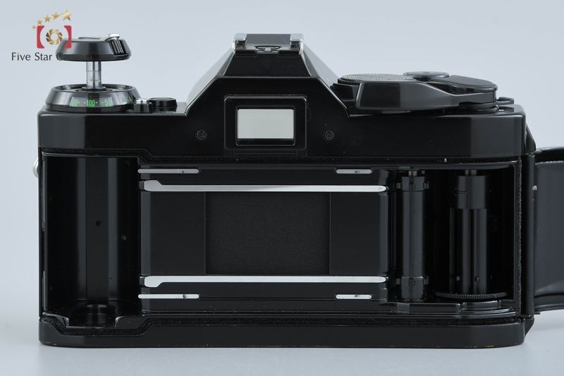 ブラック フィルム一眼レフカメラ