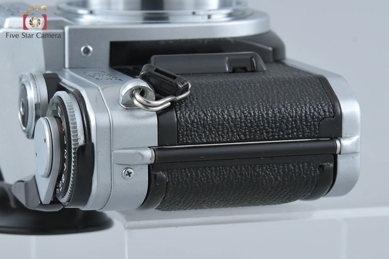 シルバー フィルム一眼レフカメラ