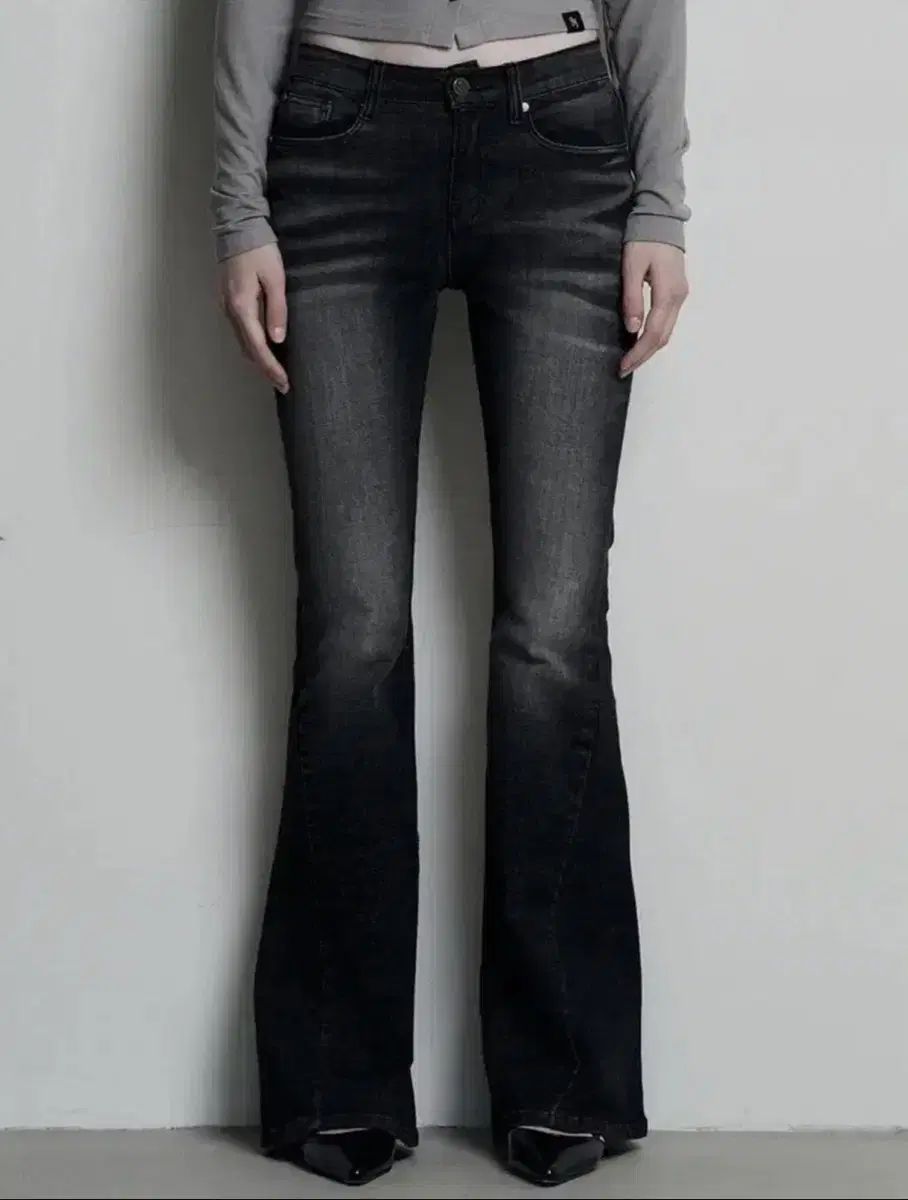 シネマジン キャットウォッシュ ブーツカット パンツ ブラック m