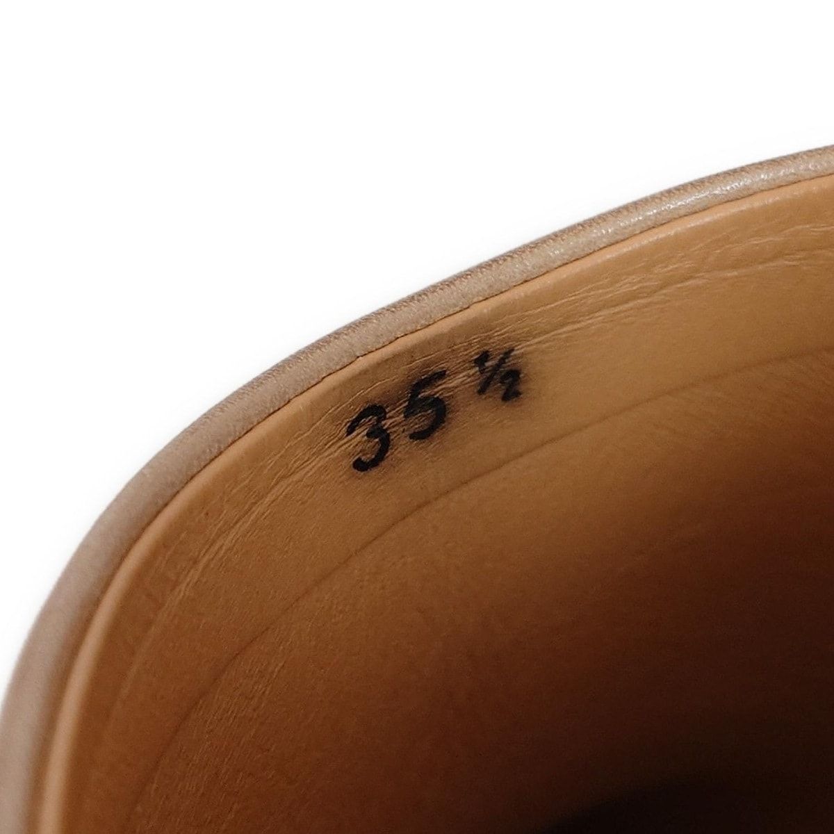 - ライトブラウン