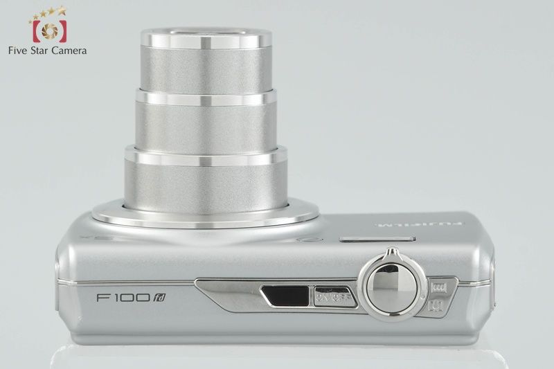 【箱付】 フジフィルム　FUJIFILM FINEPIX F100fd シルバー 箱付】 フジフィルム FUJIFILM FINEPIX F100fd シルバー デジタルカメラ