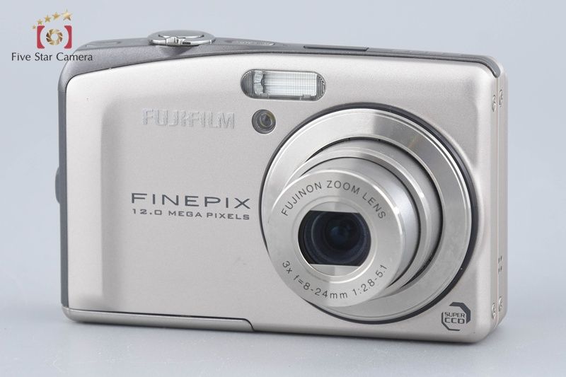 コンパクトデジタルカメラ