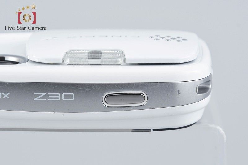 FUJIFILM 富士フィルム 【中古】FUJIFILM 富士フイルム FINEPIX Z30