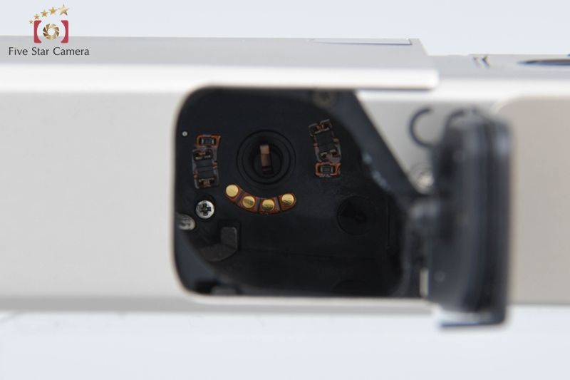 コンパクトフィルムカメラ