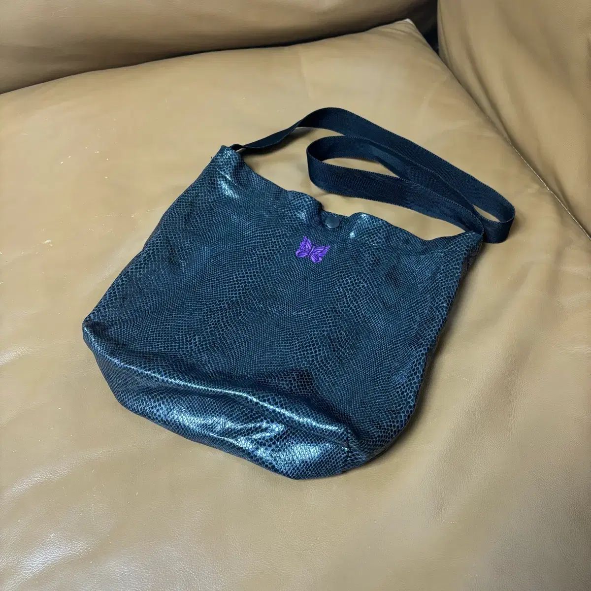 ニードルズ クロスバック ブックバック バッグ スネーク スキン ブラック NEEDLES