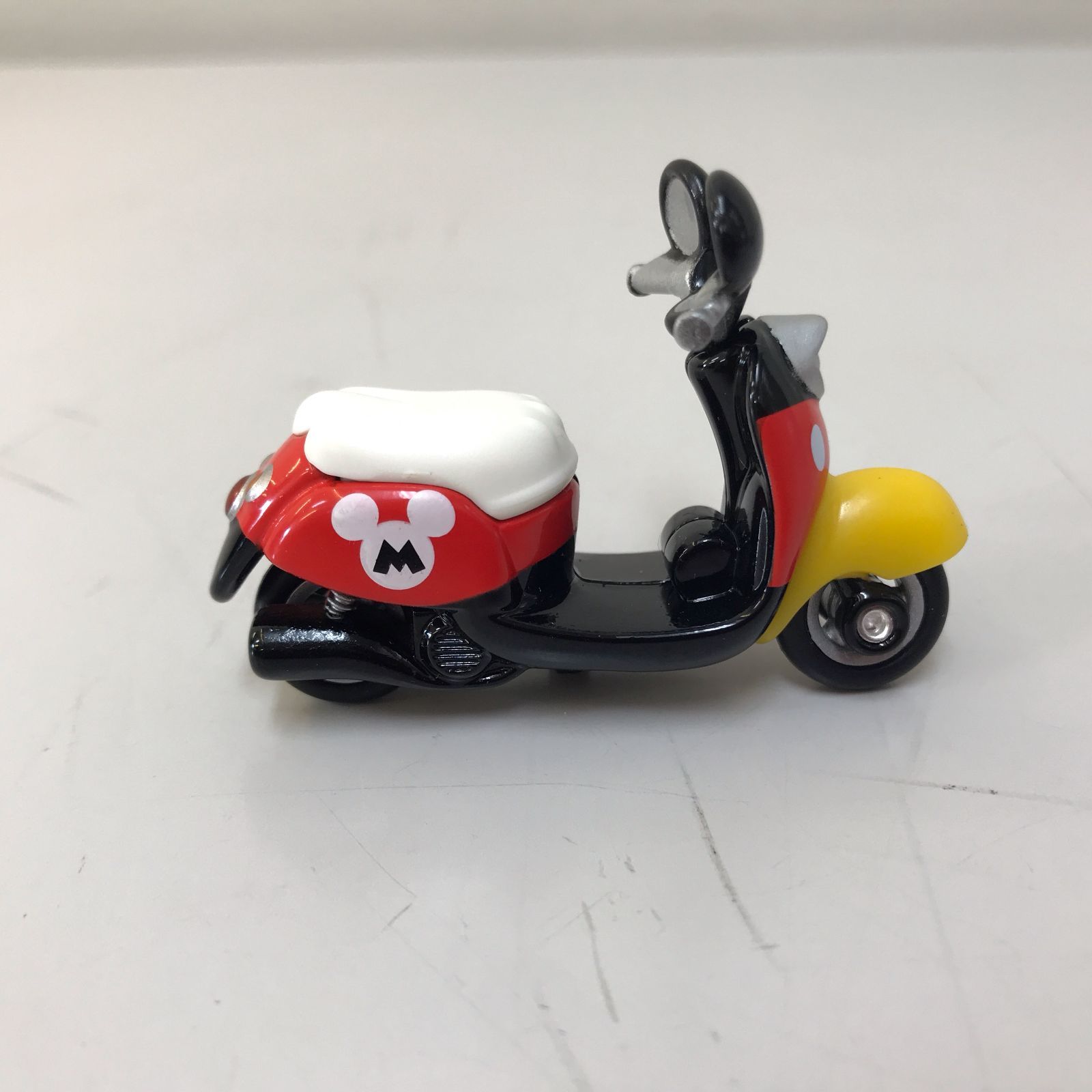 〇トミカ ミニカー ディズニー モータース DM-04 チムチム／ミッキー