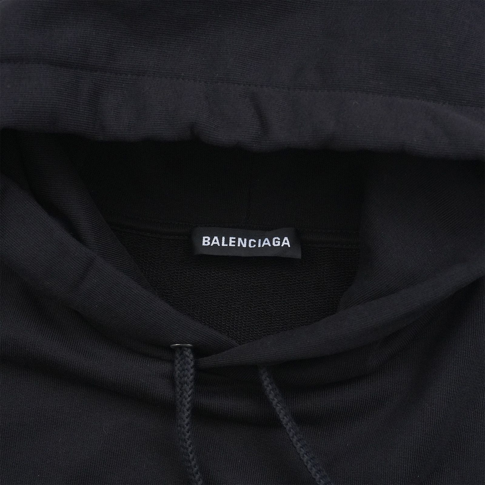 BALENCIAGA Political