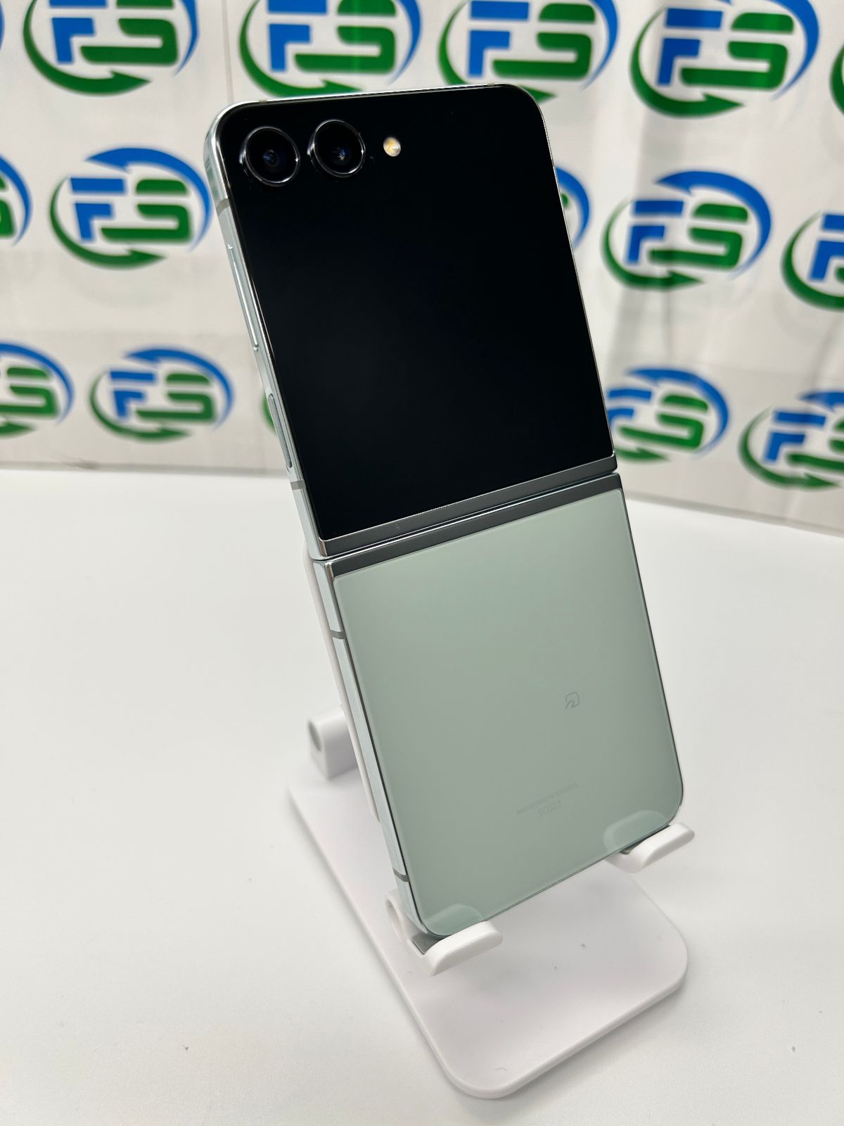 Galaxy Z Flip5 8GB 256GB SCG23 ミント AU版 Android アンドロイド