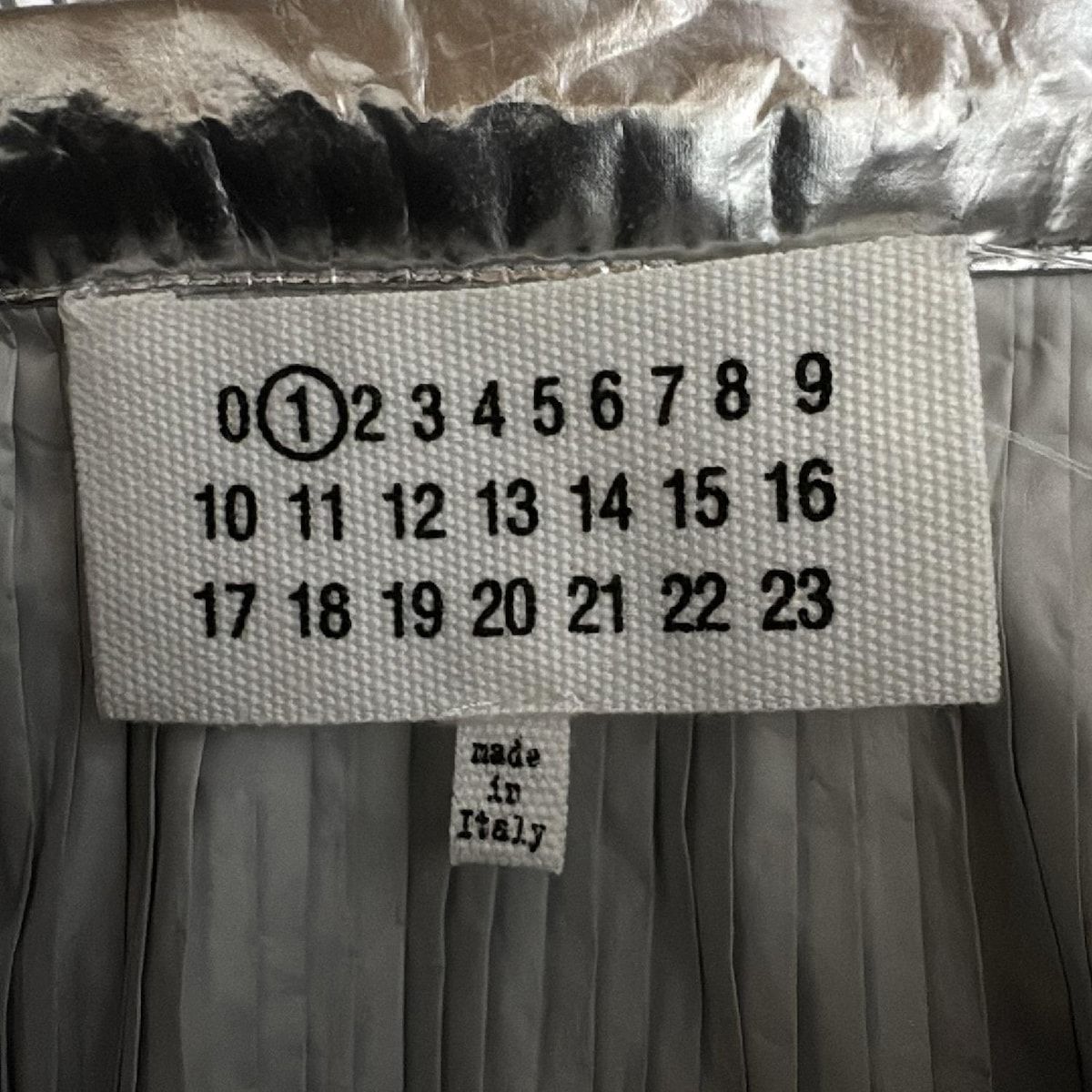  MARTIN マルタンマルジェラ ロングスカート サイズ38 M レディース - シルバー マキシ丈 プリーツ その他 ロングスカート