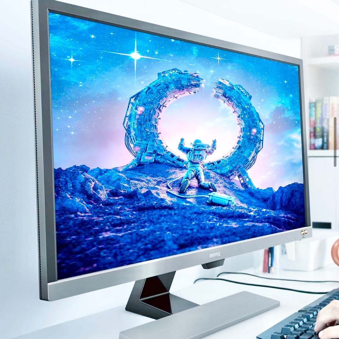 【中古動作品】BenQ EW3270U 4K モニター BenQ EW3270U 32インチ 4K UHD 液晶モニター 外箱付 付属品完備 HDR