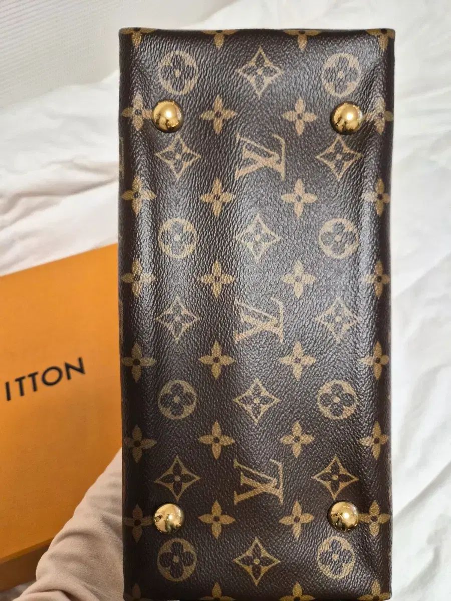 Vuitton ルイヴィトン