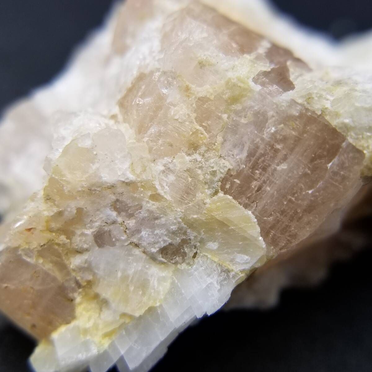 アフガニスタン産 クォーツ カルサイト クリスタル 共生鉱物 原石 結晶