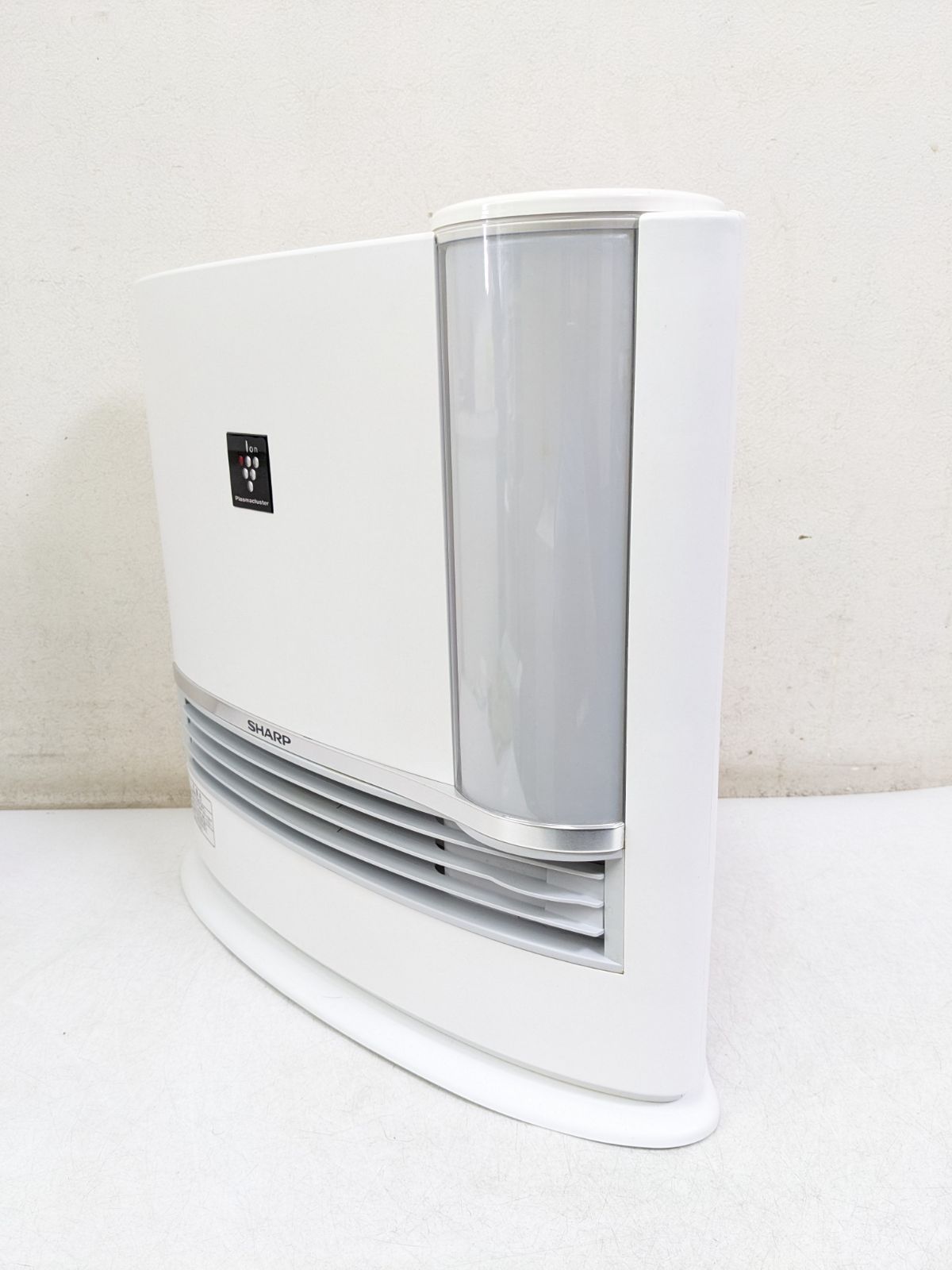2021年製SHARP 加湿セラミックファンヒーター HX-L120-W SHARP HX-L120-W 2021年製 加湿セラミックファンヒーター 【公式通販】