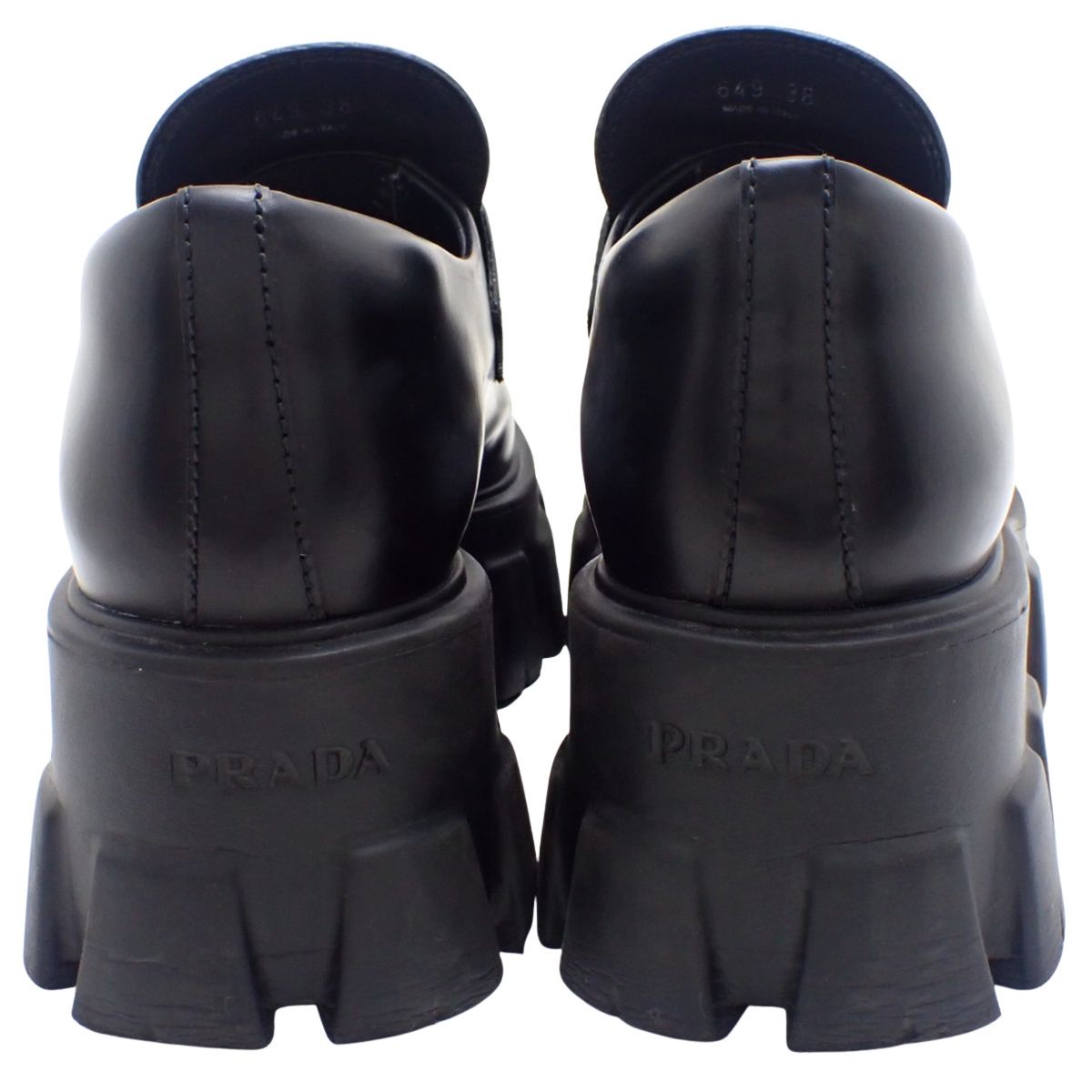 PRADA(プラダ) モノリス ブラッシュドレザー ローファー フラット